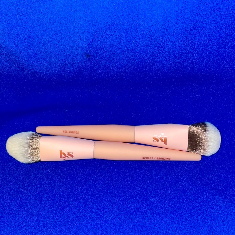 NEW!!  lys BEAUTY  COMPLEXION BRUSH DUO - Picture 3 of 3